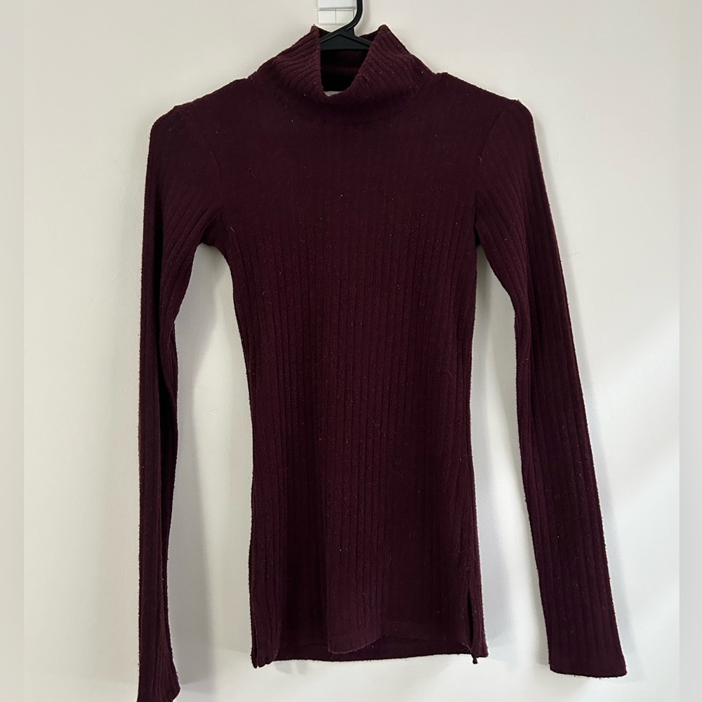 WILFRED FREE turtleneck
